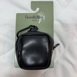 Goodfellow & Co Black Coin Holder with Clip or air pod holder
